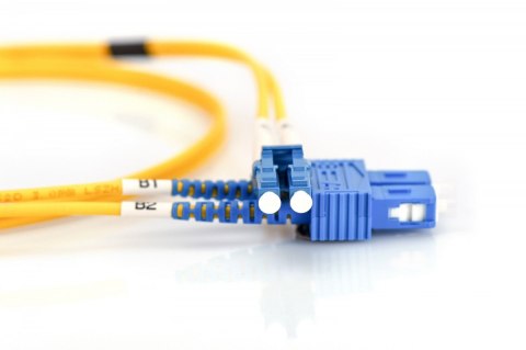 Patch cord światłowodowy FO LC/SC, duplex, SM 9/125, OS2, LSOH, 1m, żółty Patch cord światłowodowy FO LC/SC, duplex, SM 9/125, OS2, LSOH, 1m, żółty