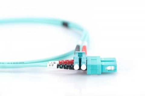 Patchcord światłowodowy FO LC-SC MM 50/125 OM3 duplex LSOH 5m Patchcord światłowodowy FO LC-SC MM 50/125 OM3 duplex LSOH 5m
