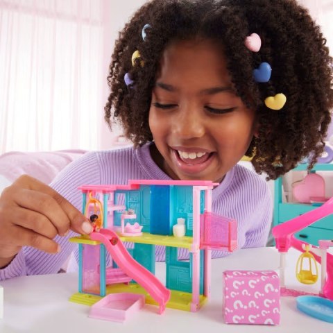 Zestaw Barbie Barbieland Mini Domek i lalka Zestaw Barbie Barbieland Mini Domek i lalka