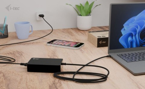 Zasilacz Universal Charger USB-C PD 3.1 140 W Zasilacz Universal Charger USB-C PD 3.1 140 W