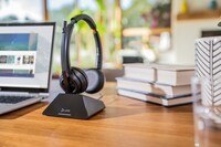 Zestaw słuchawkowy Savi 8220 UC z certyfikatem Microsoft Teams DECT 1880-1900 MHz USB-A (8D3F5AA) Zestaw słuchawkowy Savi 8220 UC z certyfikatem Microsoft Teams DECT 1880-1900 MHz USB-A (8D3F5AA)