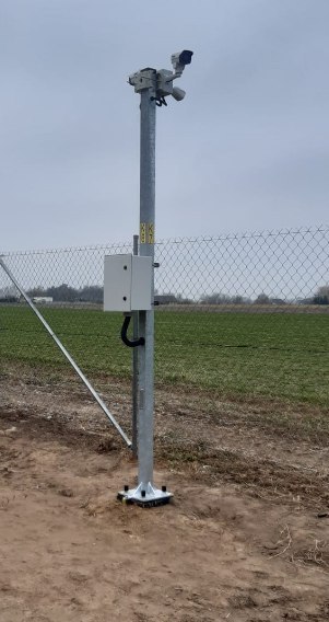 Słup ATS SKAM1/3 pod montaż kamer CCTV Słup ATS SKAM1/3 pod montaż kamer CCTV