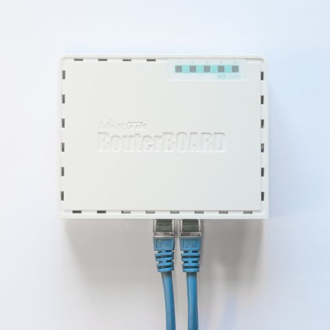 MIKROTIK ROUTERBOARD hEX (RB750Gr3) MIKROTIK ROUTERBOARD hEX (RB750Gr3)