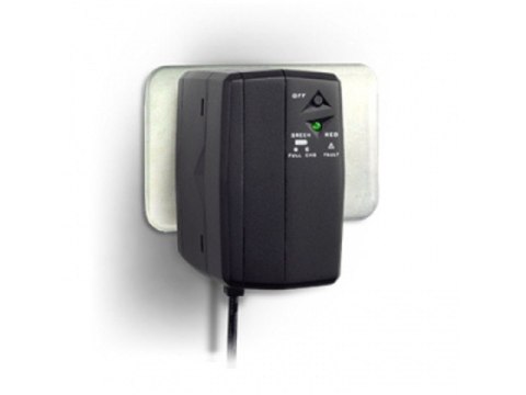 UPS DC/Zasilacz buforowy 12V/2,1A/25W/Bateria 2.6Ah UPS DC/Zasilacz buforowy 12V/2,1A/25W/Bateria 2.6Ah